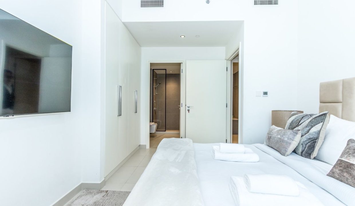Fully Furnished 3BR + Maid | Upgraded | Burj Crown-18