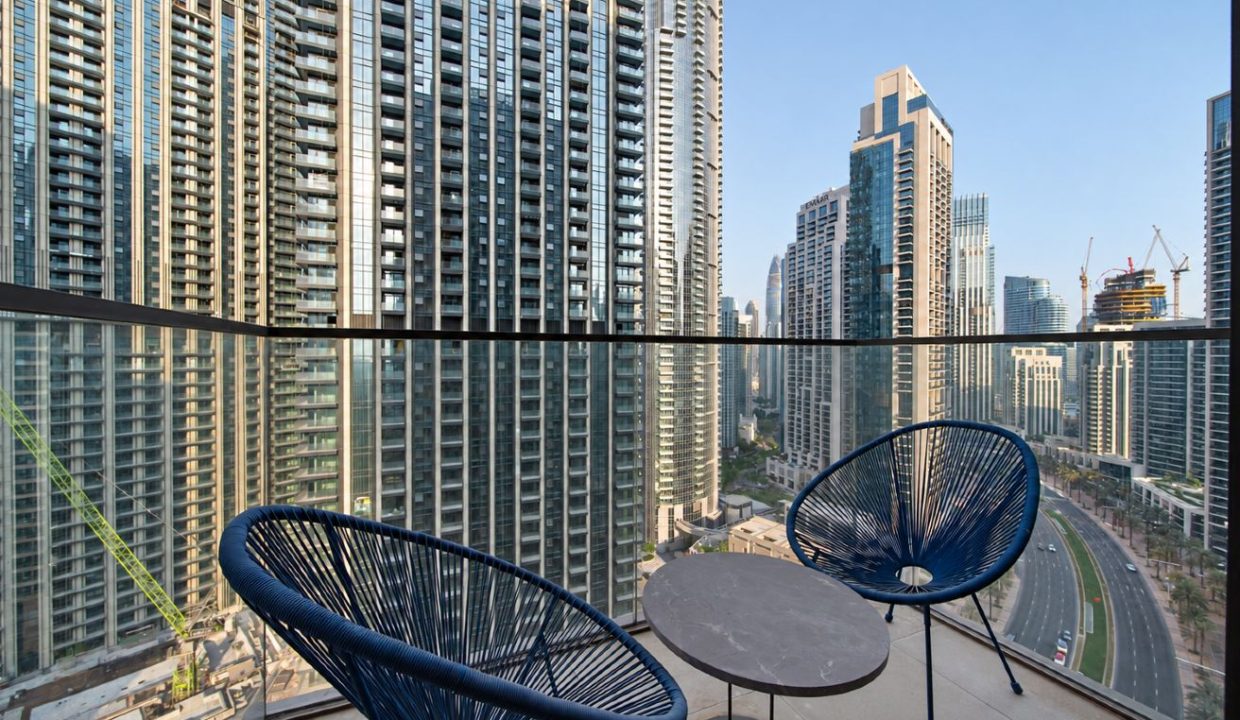 Upgraded Furnished 3BR + Maid | Burj Crown-19