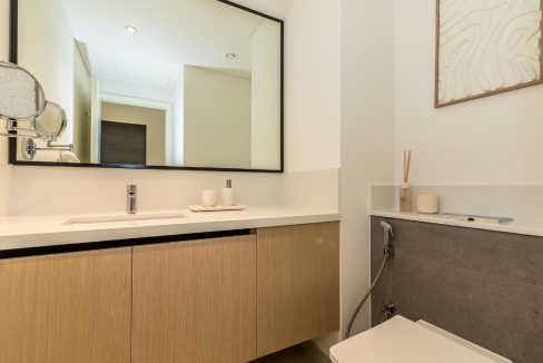 Upgraded Furnished 3BR + Maid | Burj Crown-22