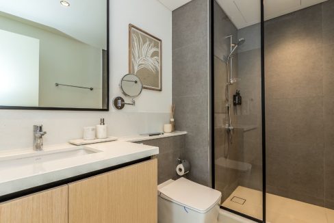 Upgraded Furnished 3BR + Maid | Burj Crown-23
