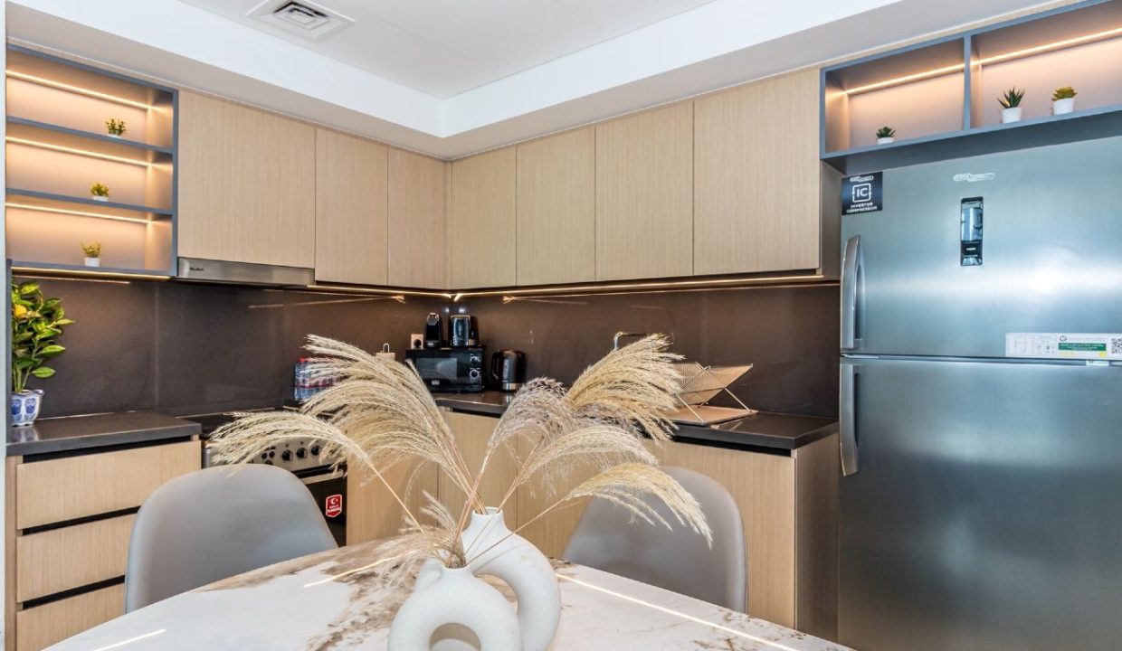 Fully Furnished 3BR + Maid | Upgraded | Burj Crown-5