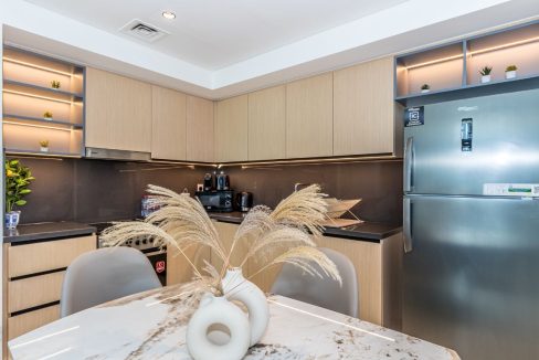 Fully Furnished 3BR + Maid | Upgraded | Burj Crown-5