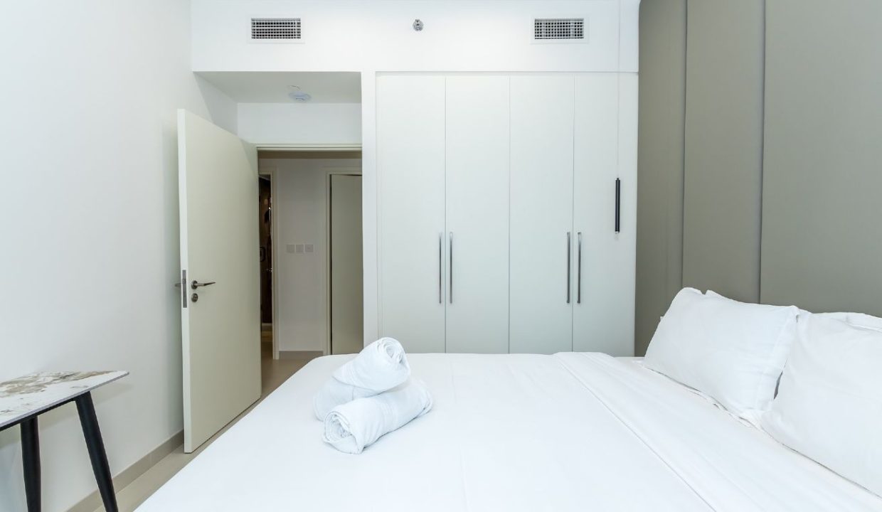 Upgraded Furnished 3BR + Maid | Burj Crown-9