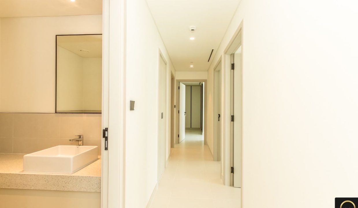 Luxurious 3BR | High Floor | Marina Skyline View-27