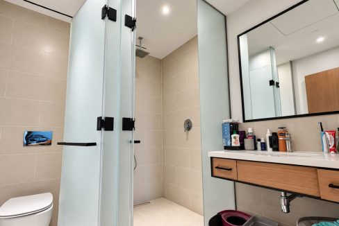 Luxury 2BR | High Floor | Marina & Sea View-27