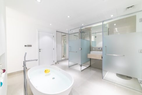Upgraded | 2BR | Sea view at Murjan 1-21