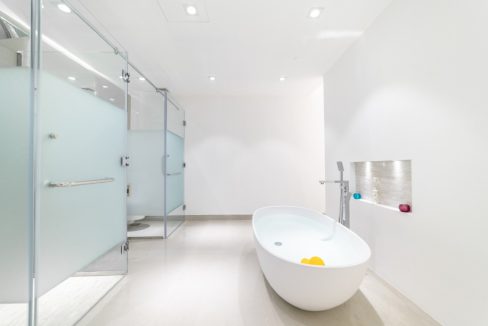 Upgraded | 2BR | Sea view at Murjan 1-25