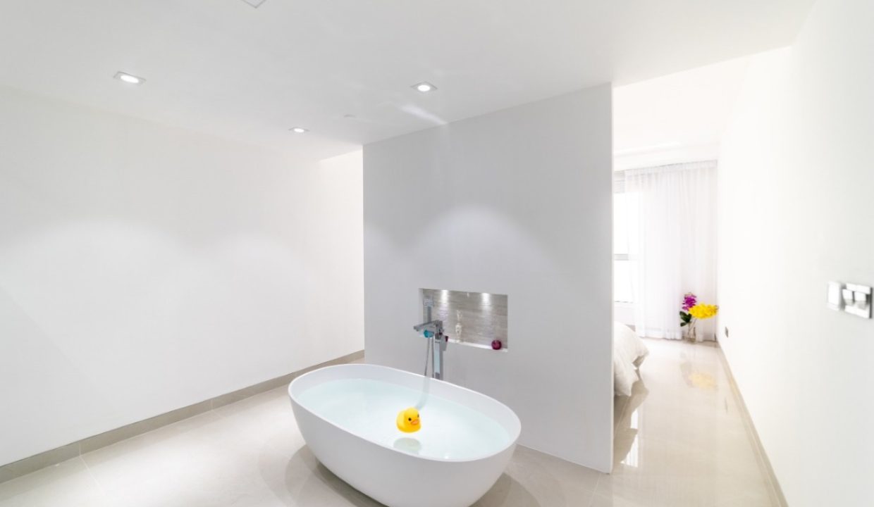 Upgraded | 2BR | Sea view at Murjan 1-26