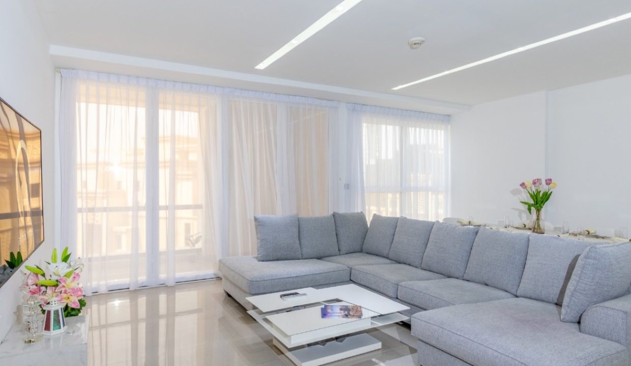 Upgraded | 2BR | Sea view at Murjan 1-1