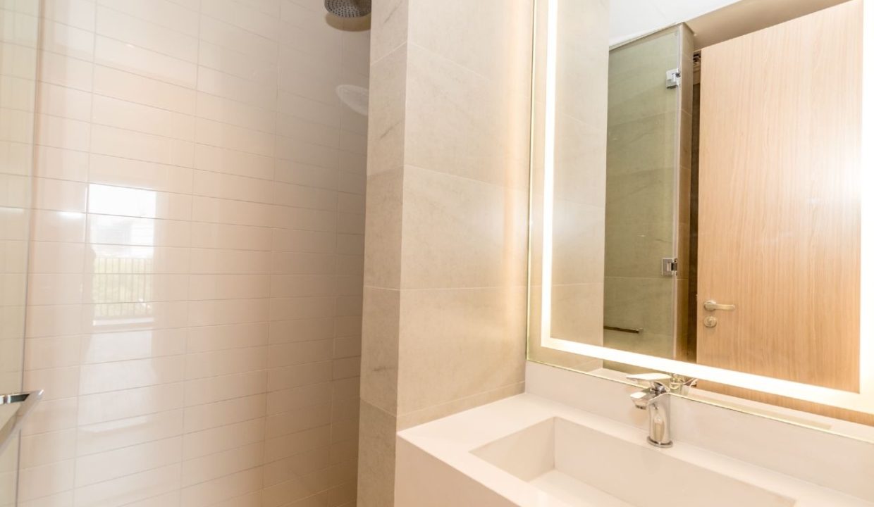 Bright|Spacious 2BR + Maid’s Room in Oakley Square-14