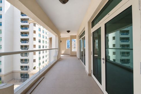 Spacious 3BR | Shoreline Apartments | Al Hamri-11