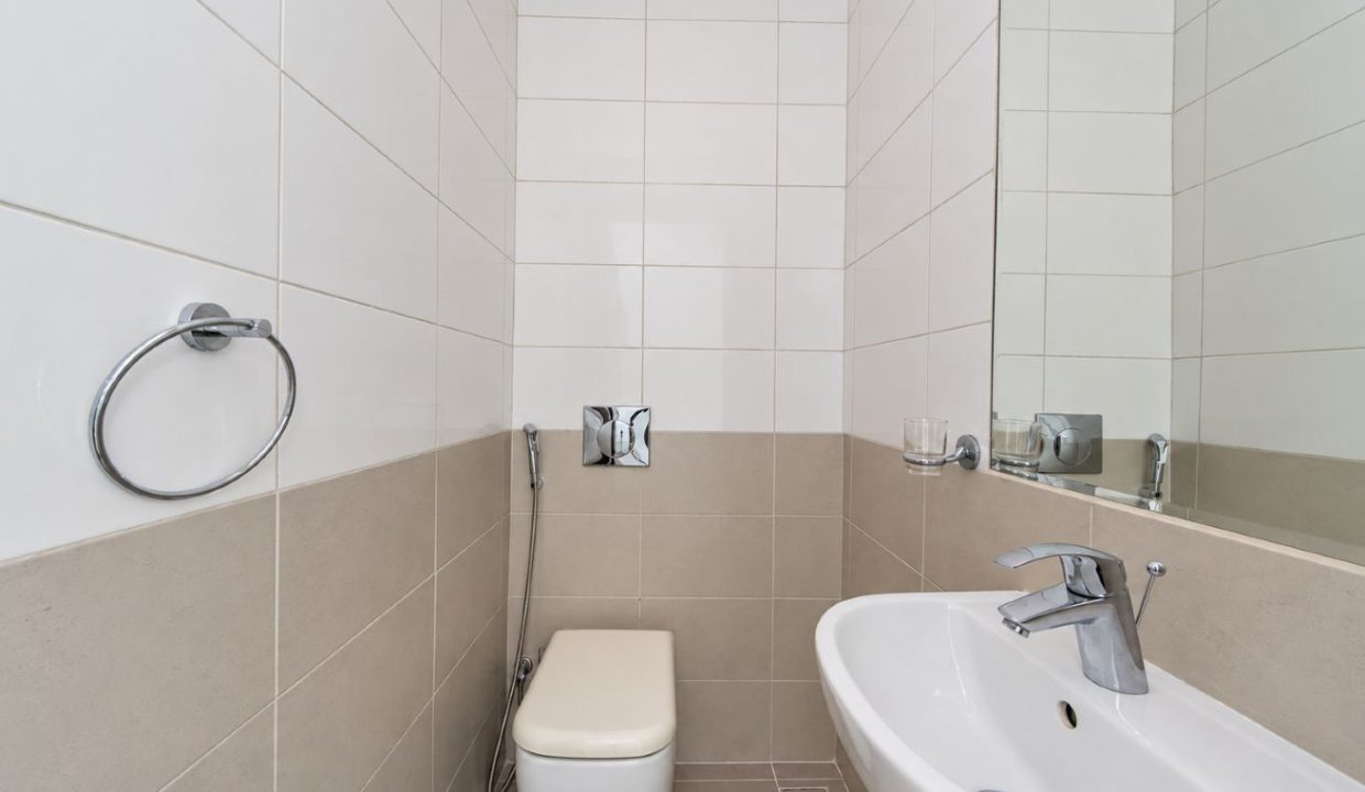 Spacious 1BR | Sea View | Azure Residences-11