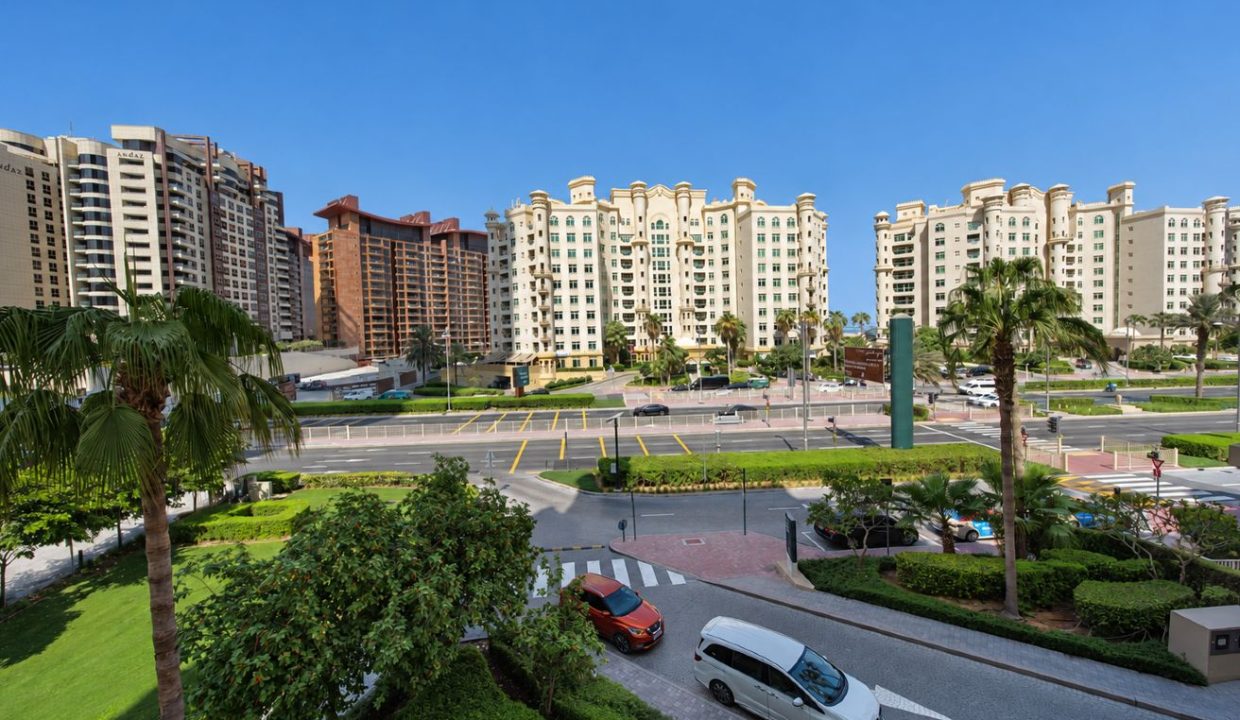 Large 3BR | Palm Jumeirah | Al Habool-11