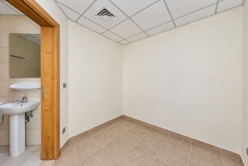 Large 3BR | Palm Jumeirah | Al Habool-12