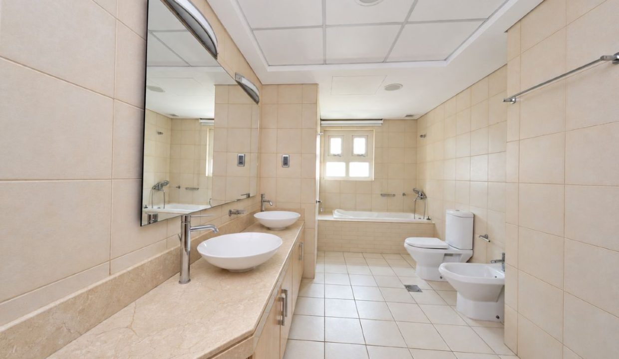 Large 3BR | Palm Jumeirah | Al Habool-13