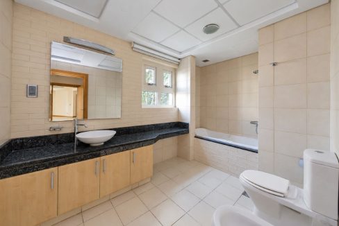 Large 3BR | Palm Jumeirah | Al Habool-14