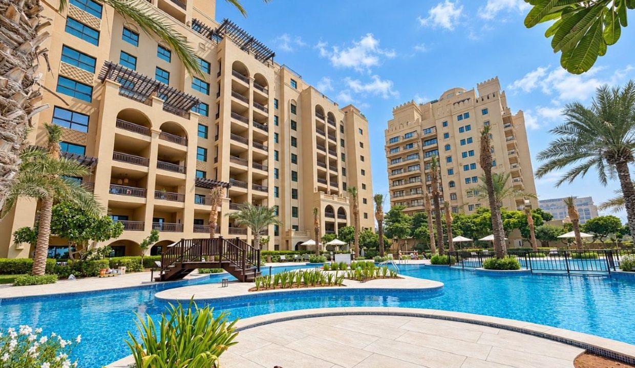 Spacious 1BR | Fairmont Residences North-16