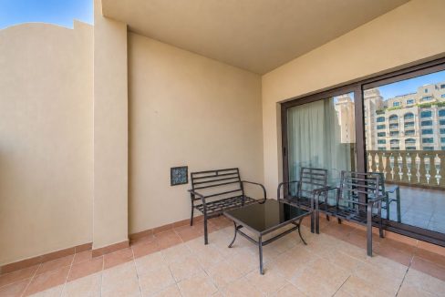 Spacious 1BR | Fairmont Residences North-3