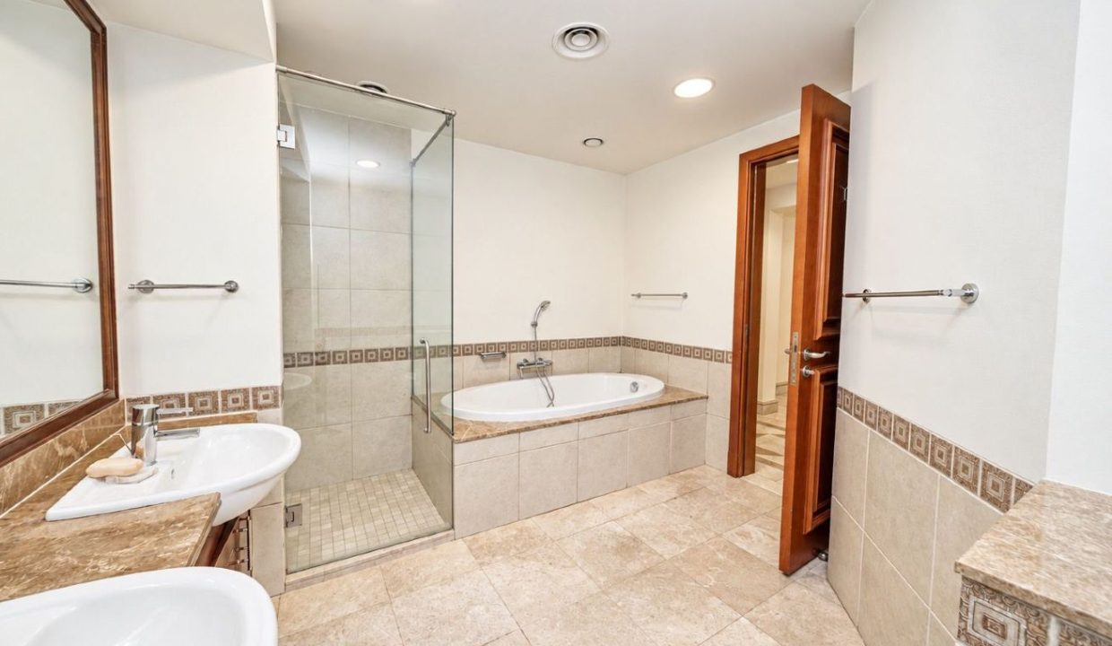 Spacious 1BR | Fairmont Residences North-21