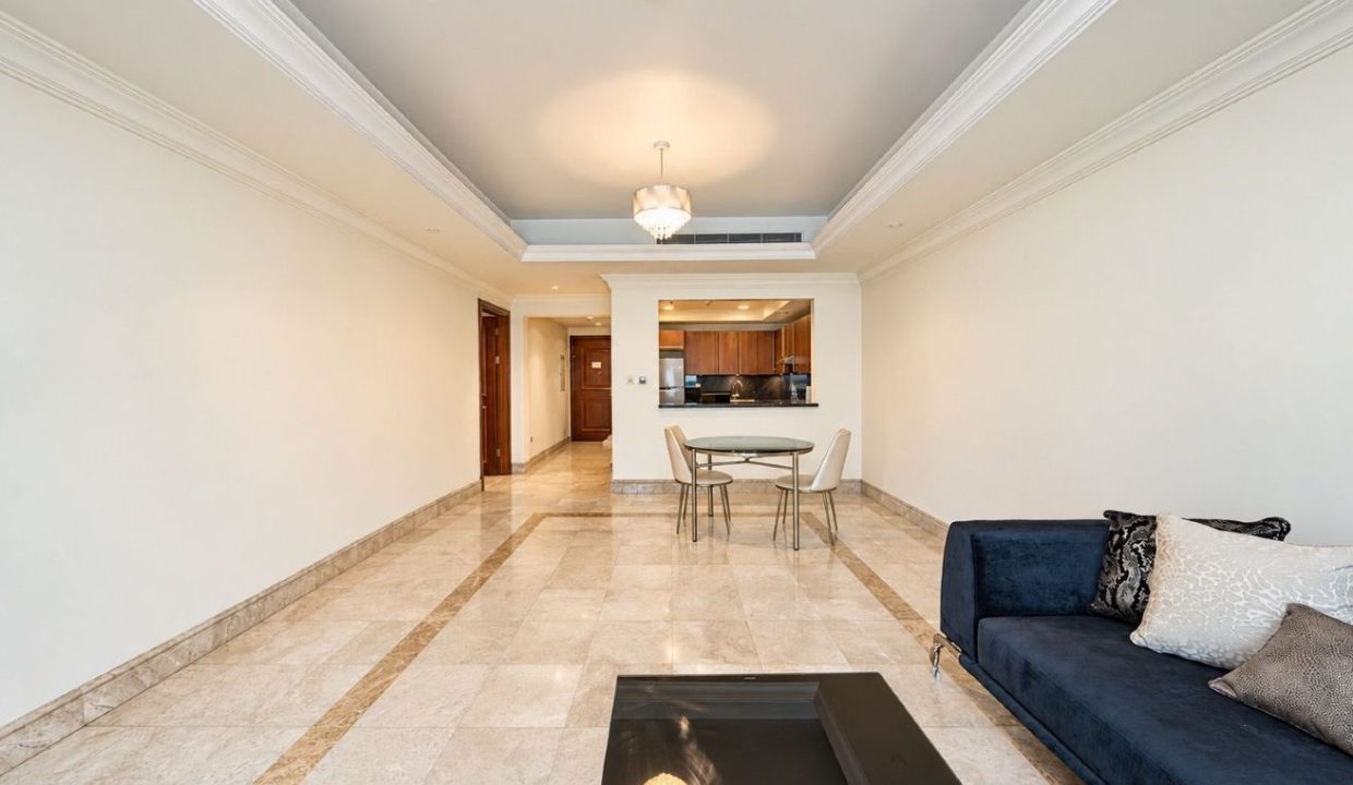 Spacious 1BR | Fairmont Residences North-4