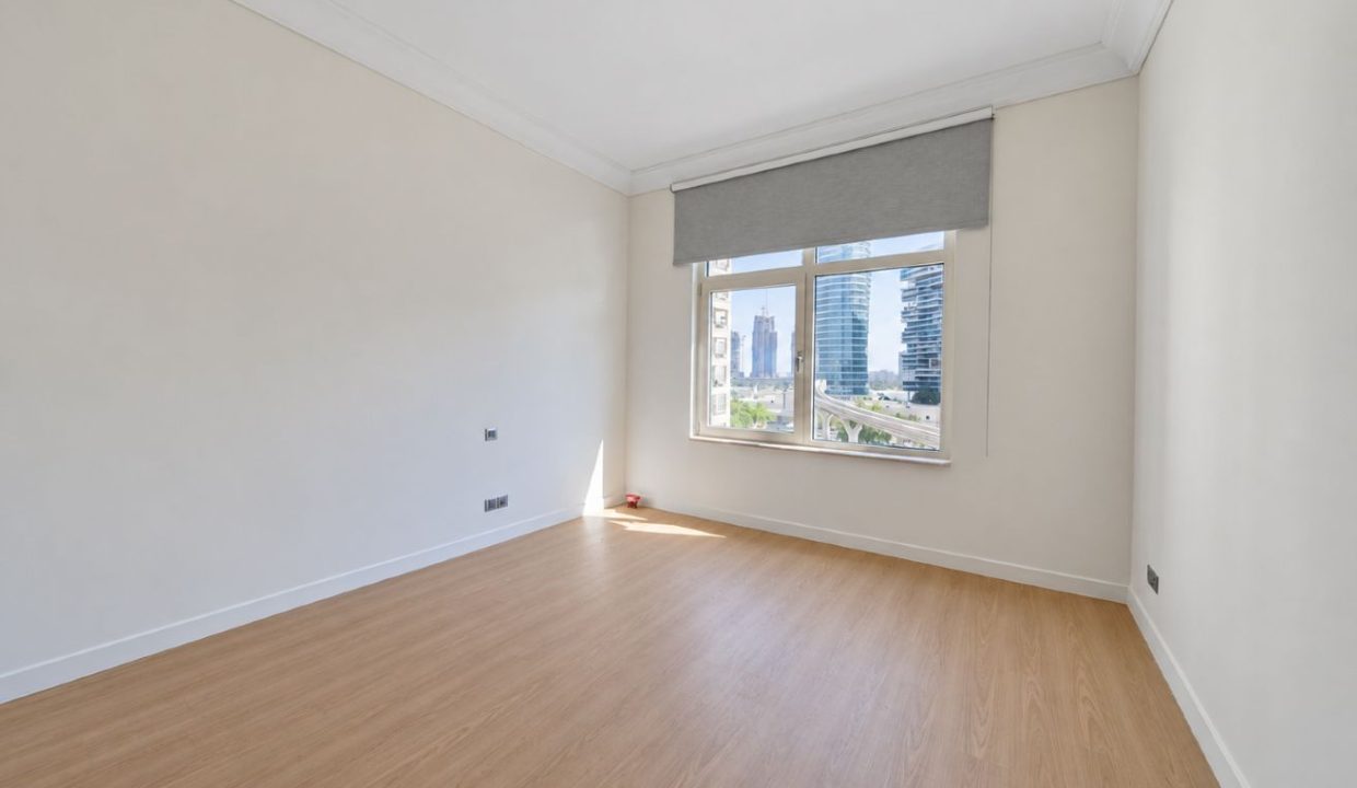 Spacious 3BR | Shoreline Apartments | Al Hamri-4