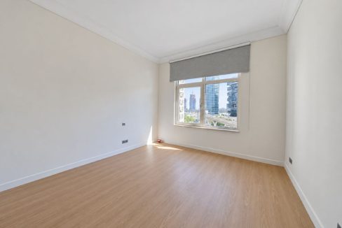 Spacious 3BR | Shoreline Apartments | Al Hamri-4