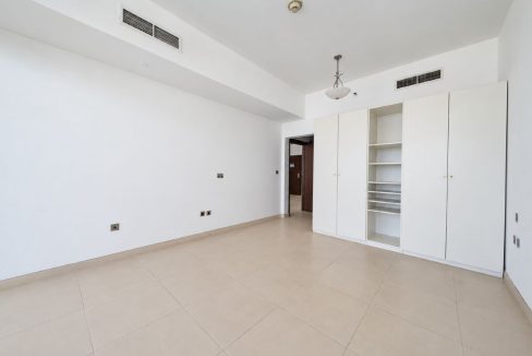 Spacious 1BR | Sea View | Azure Residences-4