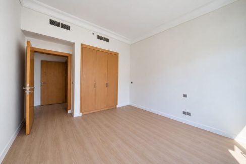 Spacious 3BR | Shoreline Apartments | Al Hamri-6