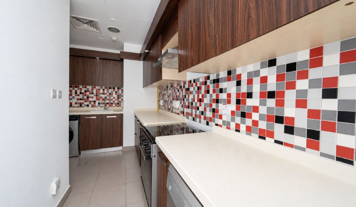 Spacious 1BR | Sea View | Azure Residences-6