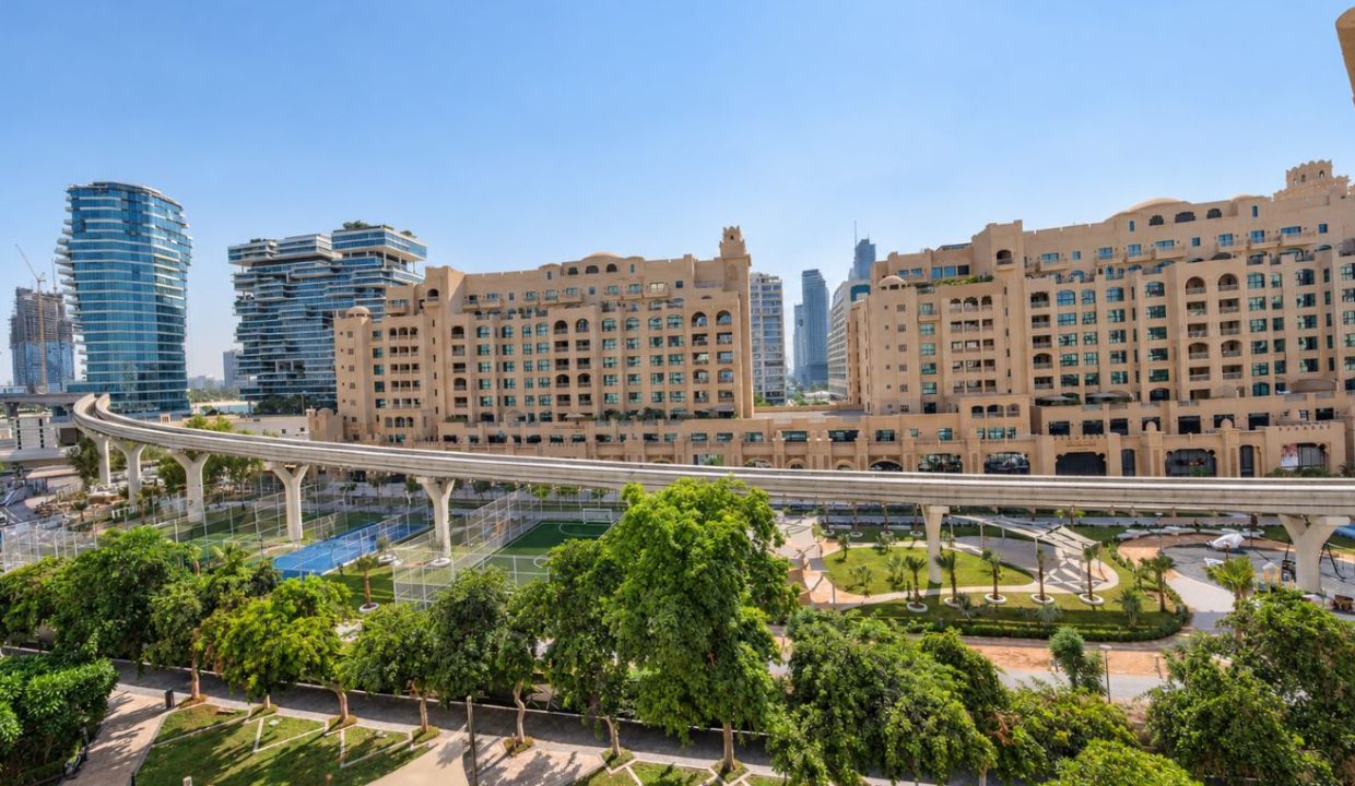 Spacious 3BR | Shoreline Apartments | Al Hamri-9