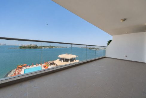 Spacious 1BR | Sea View | Azure Residences-9
