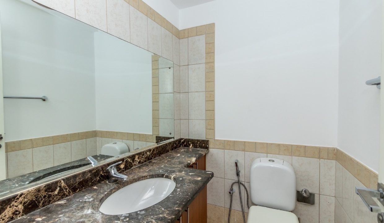 Stunning 3BR + Study Villa | Lake Backing | Spring-26