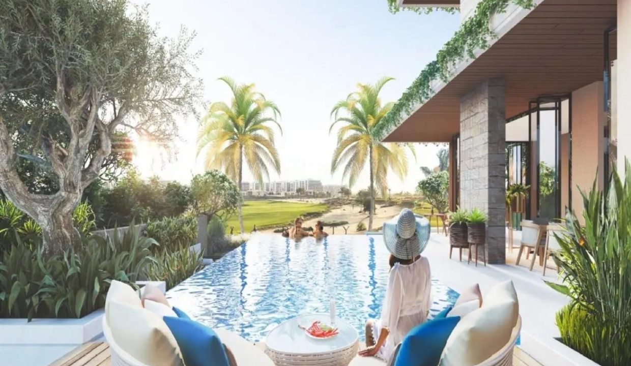 Rare Resale | Spacious 6BR Villa | Golf View-2